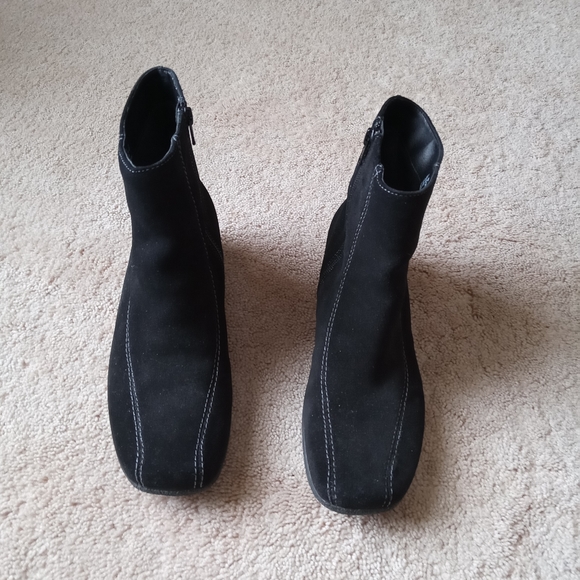 Clark's Ankle Boots - Picture 2 of 5